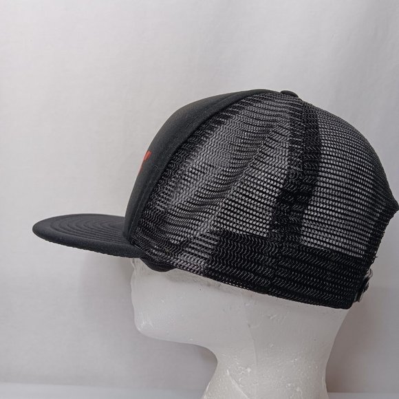 Vintage Rayovac Batteries Trucker Cap Black Red Snap Back Foam Players Taiwan - Picture 6 of 13
